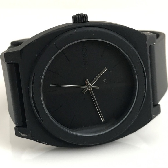 Nixon Minimal Men Watch Black Rubber Band WR 100M - Picture 2 of 8